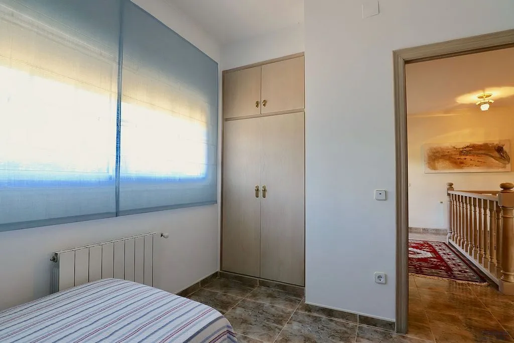 Chambres - Villa with Pool and Buildable Plot in Caldes de Malavella