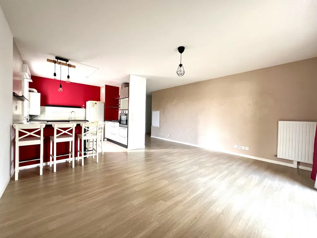 Köök - Recent Apartment with Terrace in Betton