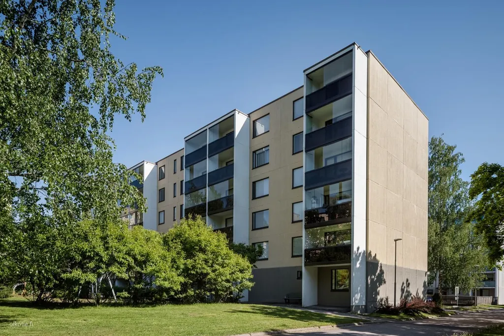 Välivaade - Spacious 2-Bed Flat with Balcony in Gammelbacka