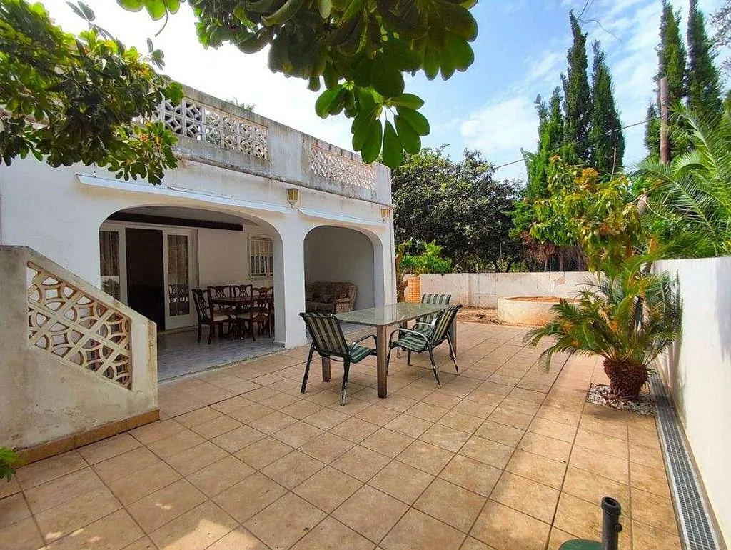 Terrace - Semi-Detached House Near Beach in Dénia