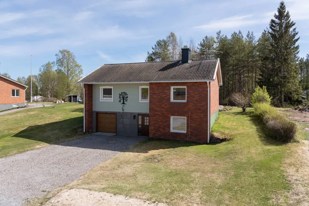 Välivaade - Suterräng Villa with Garden in Piteå
