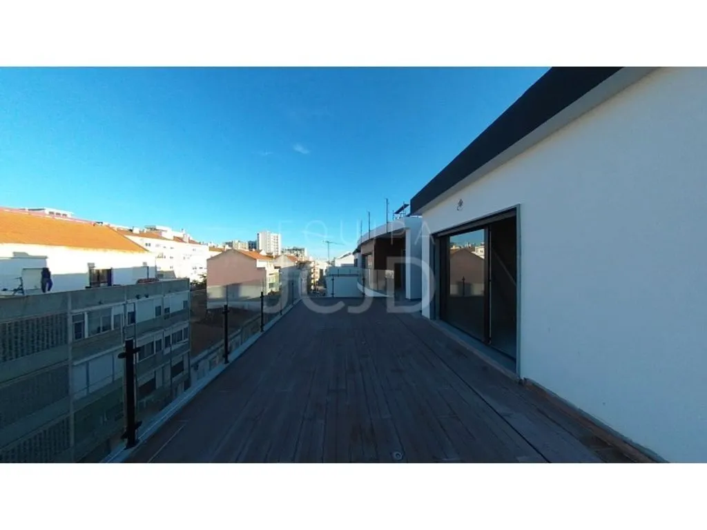 Terrass - Modern Apartment with River View in Barreiro