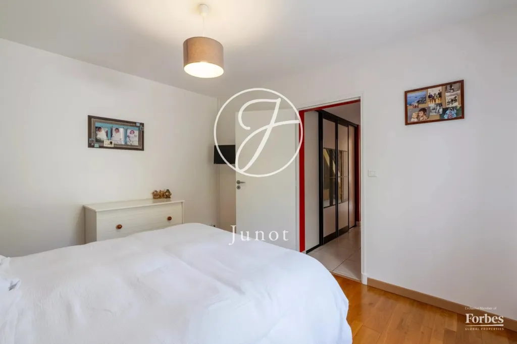 Chambres - Maison 6 pièces à Vertou