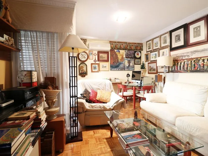 Séjour - Elegant Apartment with Balcony in Elche Centre