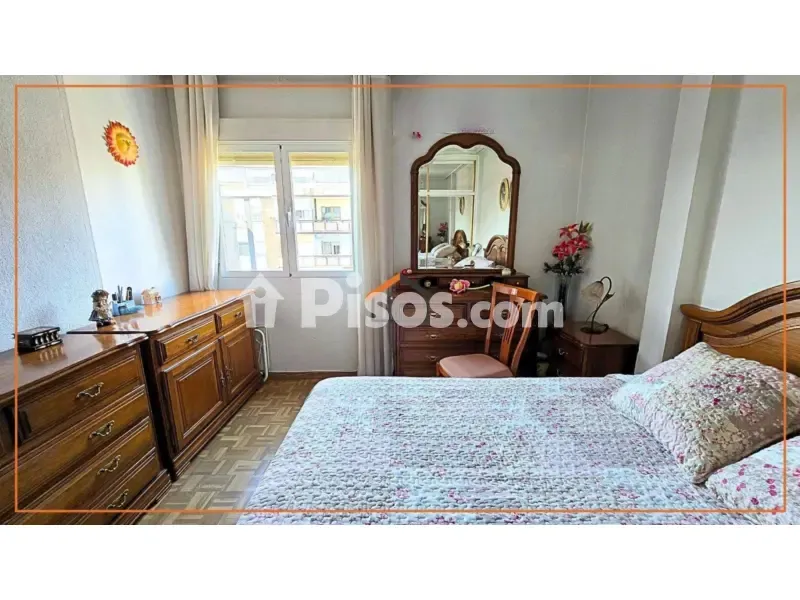 Camere da letto - Bright 3-Bedroom Flat with South View in Retiro