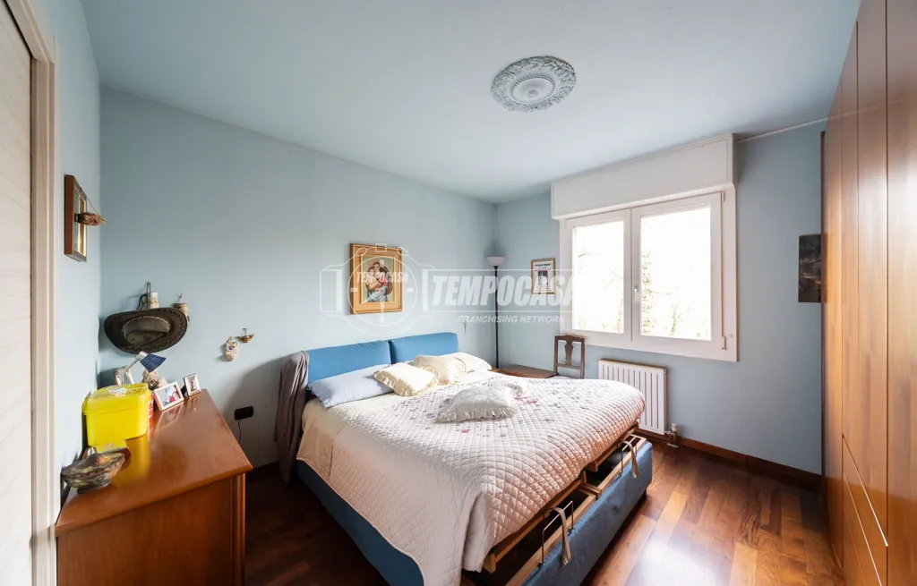 Chambres - Spacious Apartment with Balcony in Barzago