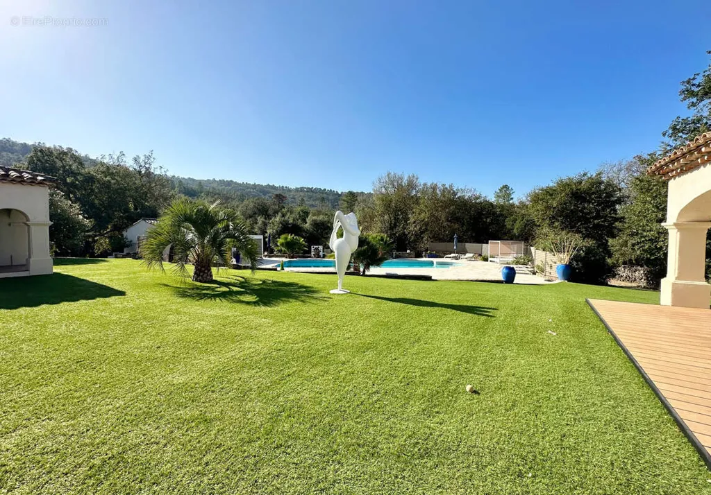 Jardin - Villa Rénovée avec Piscine au Muy