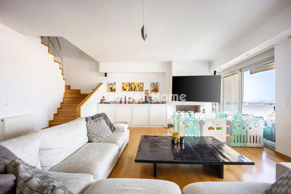 Elutuba - Mezzanine Flat with Park View in Elliniko