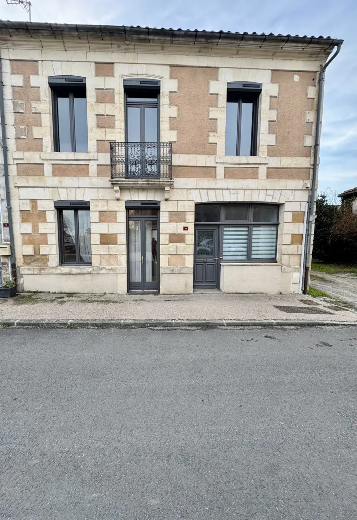 Välivaade - Stone House with Large Annex in Marcillac Centre