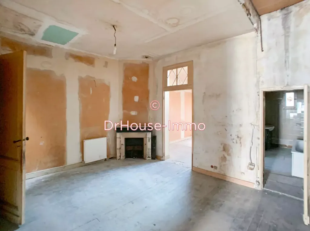 Pièces - Maison à Rénover avec Cour Privée à Bordeaux