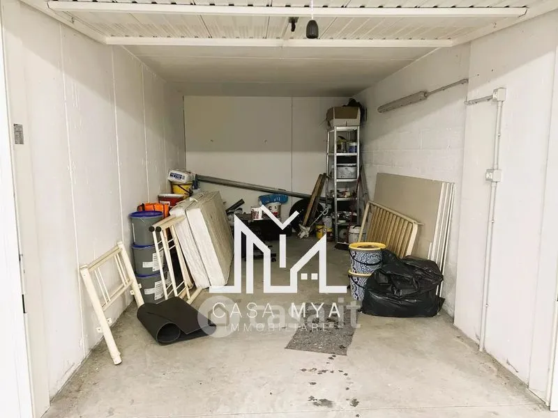 Garage - Modern Bilocale with Terrace in Laives