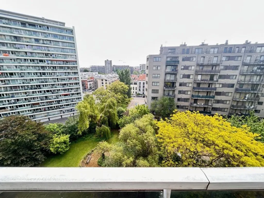 Balcon - Appartement 2 Chambres avec Terrasse à Uccle