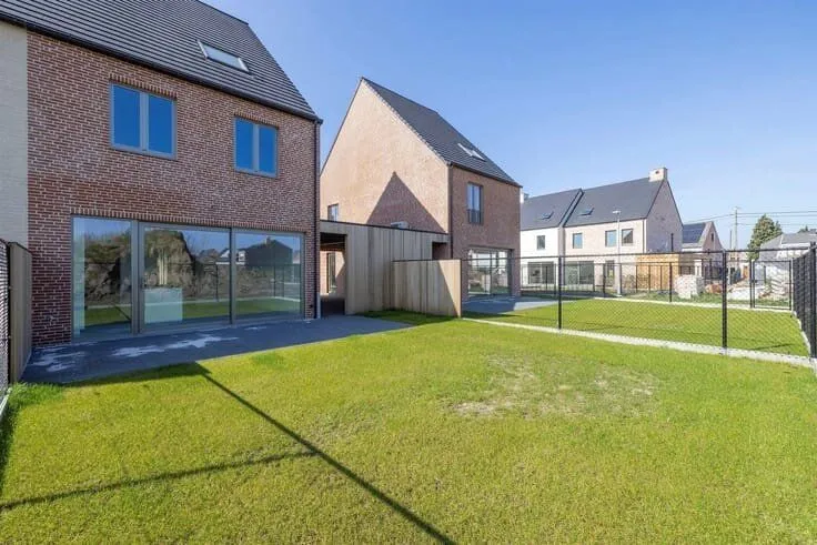 Jardin - Maison Contemporaine avec Jardin à Noorderwijk