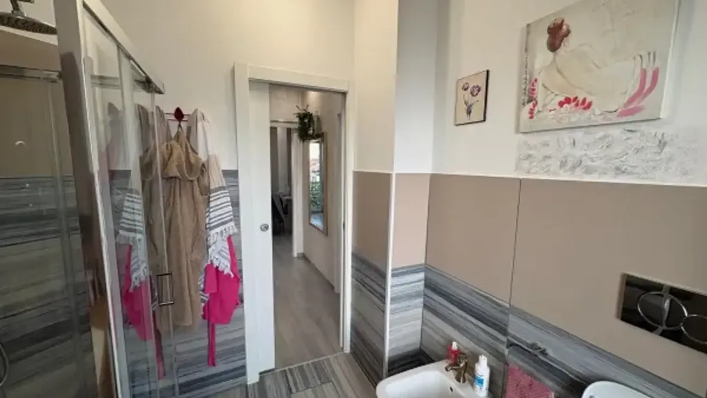 Bagni - Rearranged Apartment with Balcony in Asti