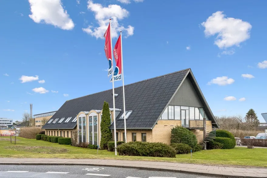 Välivaade - Modern Office with High Visibility in Aalborg