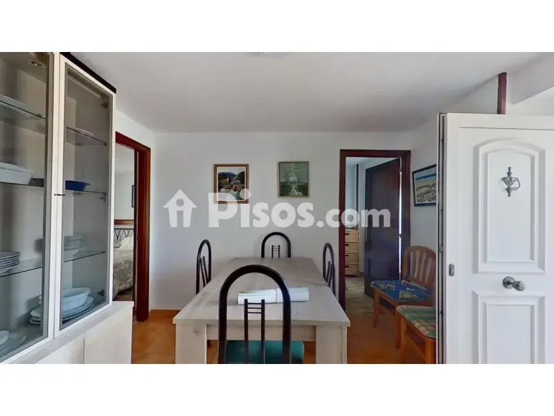 Söögituba - 7-Bedroom House with Garden in Suances