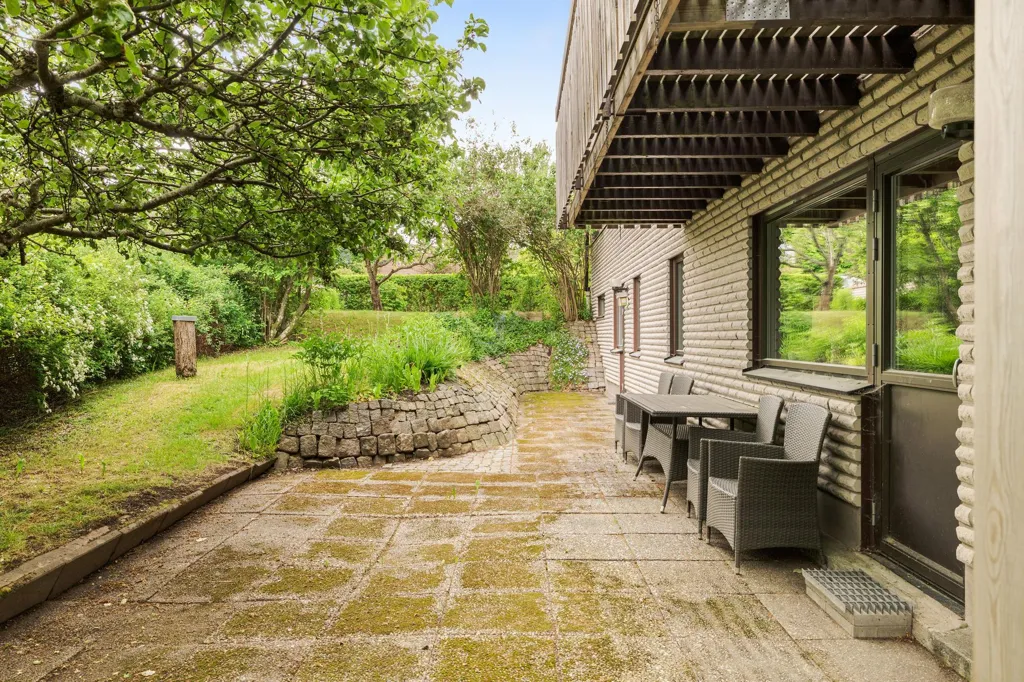 Terrasse - Spacious House with Garden in Västra Husby