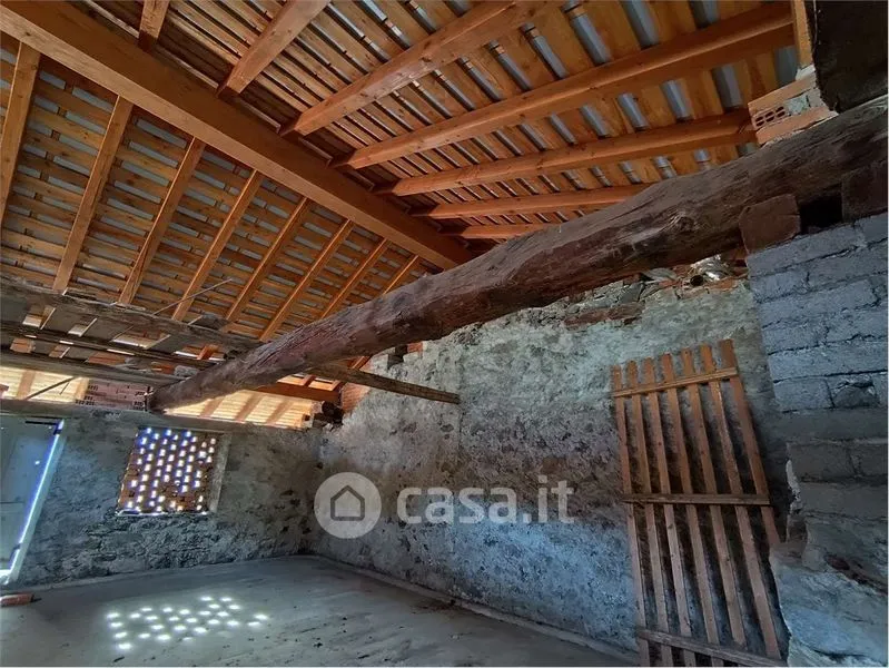 Pièces - Independent House with Garden in Chataignere