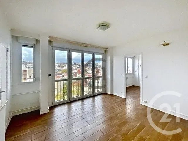 Pièces - Appartement Rénové avec Séjour Lumineux à Nancy