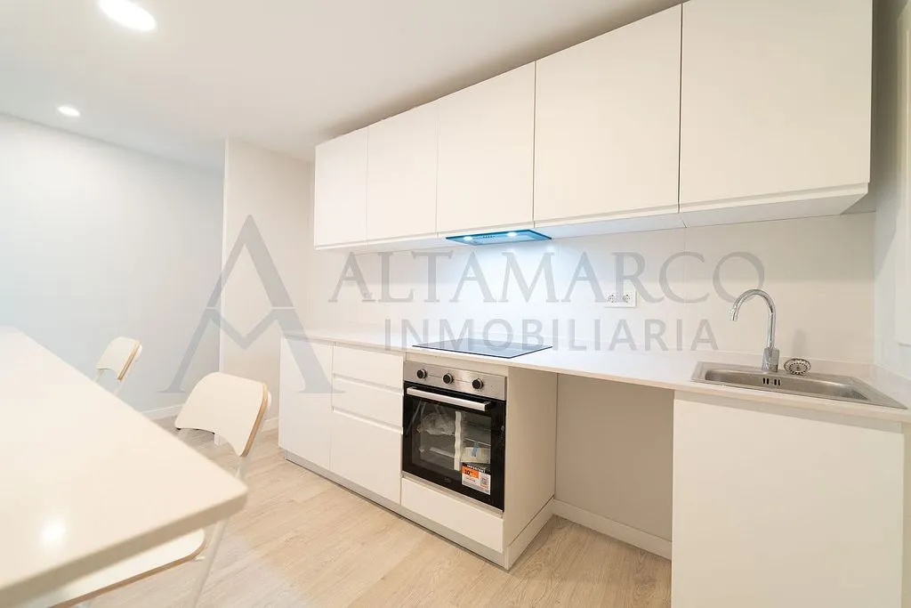 Kitchen - Reform Apartment with Balcony in Barcelona