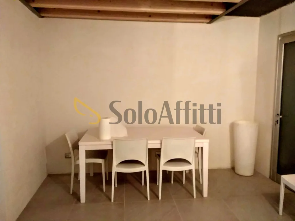Salle à manger - Fully Furnished Duplex in Catania's Historic Centre