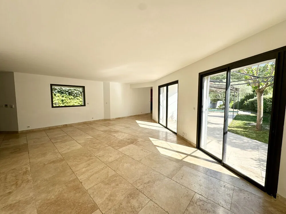 Elutuba - Villa with Pool near Aix-en-Provence