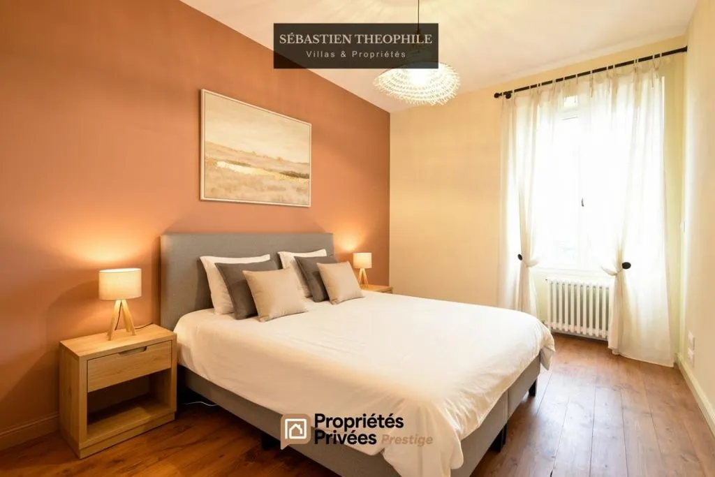 Chambres - Demeure Familiale avec Garage à Saint-Gilles-Croix-de-Vie