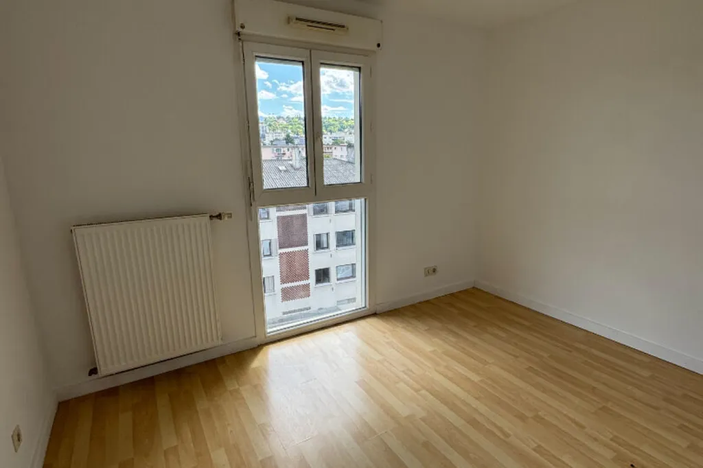 Rooms - 4-Piece Apartment with Balcony in Annemasse