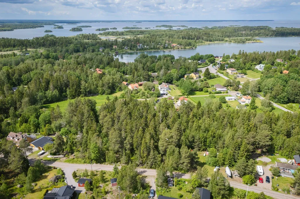 Vue aérienne - Plot with Water Access in Fagerviken, Uppsala