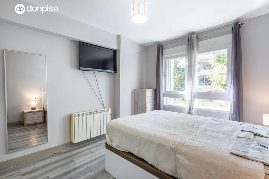 Magamistoad - Modern Flat with Terrace in Avenida Cervantes, Granada