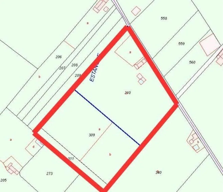 Rustic Plot with Traditional Buildings in Campos