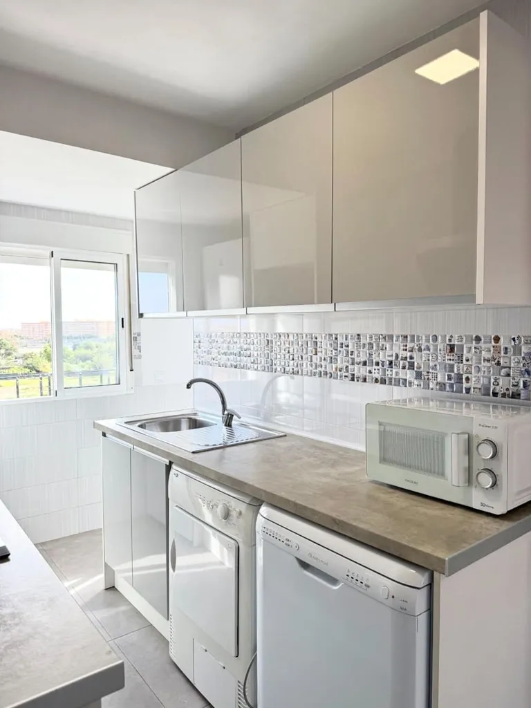 Kitchen - Reformed Flat with Balcony in Burjassot