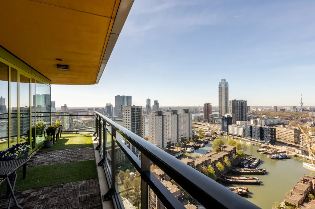 Terrace - Apartment with Skyline View on 27th Floor in Rotterdam