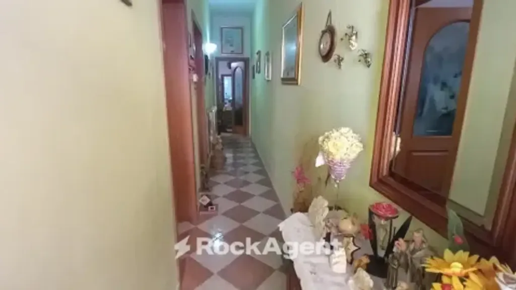 hallway_entrance