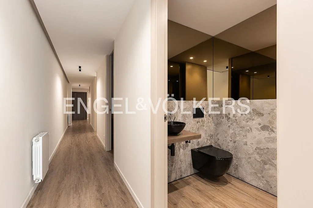 Esik - Reform Apartment with Terrace in Sant Francesc