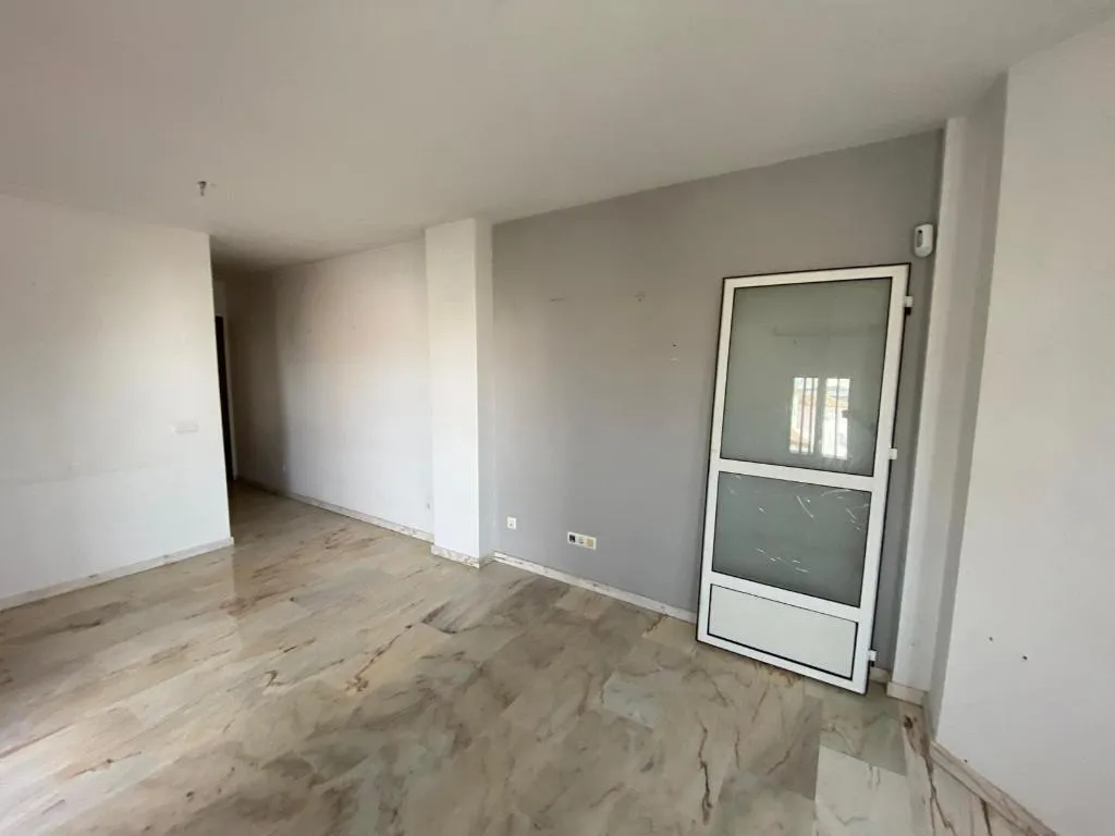 Pièces - Apartment with Terrace in Calle Ébano