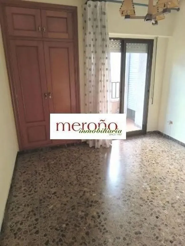 Pièces - Apartment with Balcony in Carrús Oest, Elche