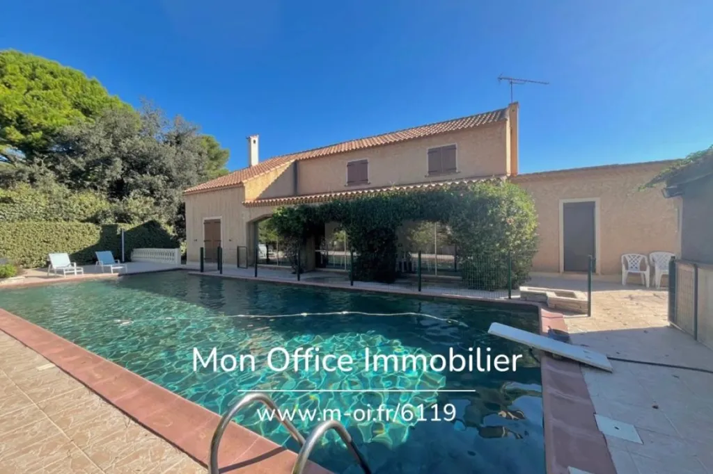 Piscine - Villa avec Piscine et Appartement Indépendant à Sausset-les-Pins