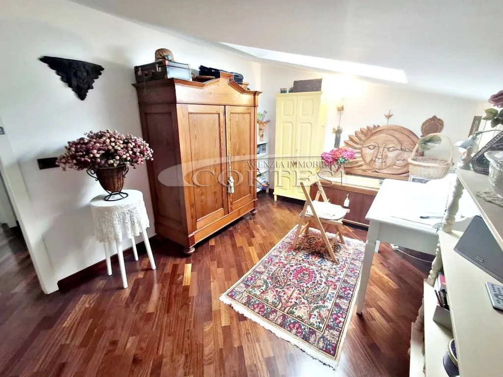 Bureau - Modern Apartment with Private Garden in Perugia