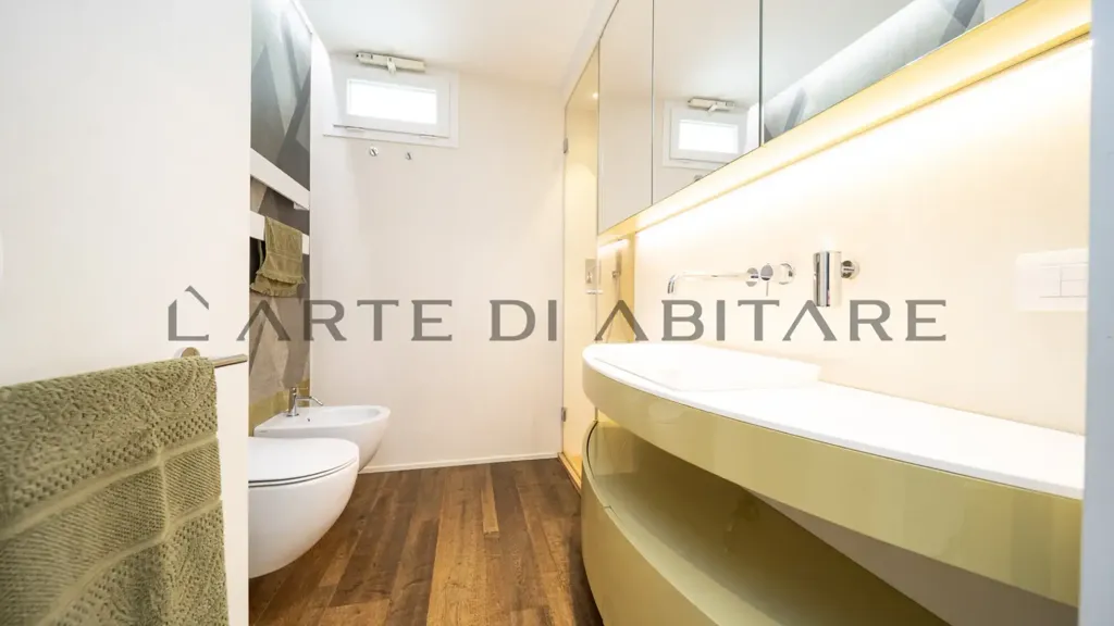 Salles de bain - Independent Triplex with Terraces in Covignano