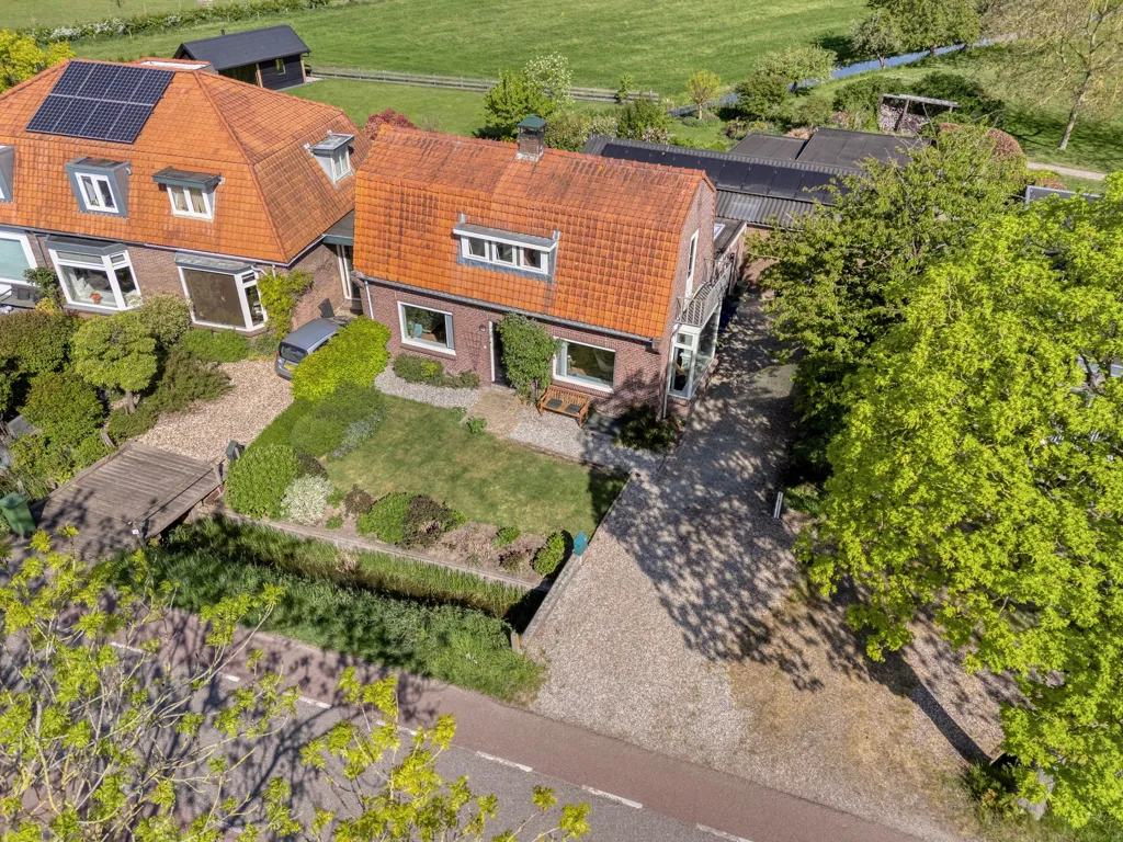 Vista aerea - Charming 1910 House with Water View in Vecht
