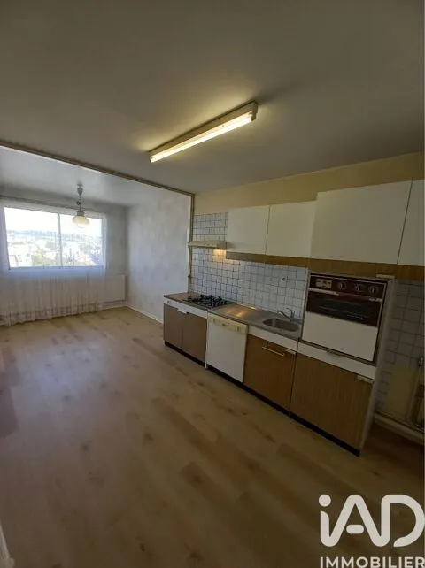 Köök - Spacious 4-Piece Apartment with Panoramic View in Vandoeuvre-lès-Nancy