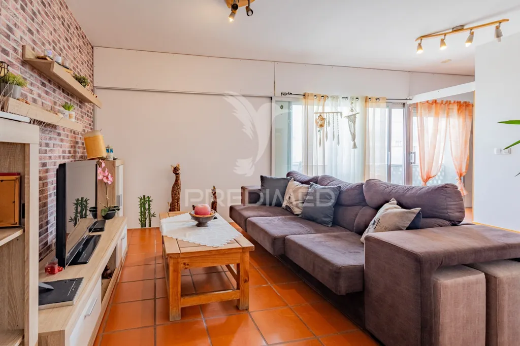 Elutuba - Bright T3 Apartment with Elevator in Clérigos