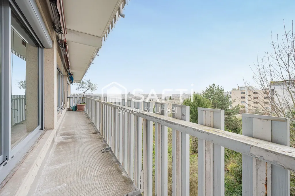 Balcon - Appartement avec Balcon et Parking à Saint-Cloud
