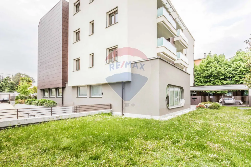 Giardino - Scenic Office in Busto Arsizio Semicentre