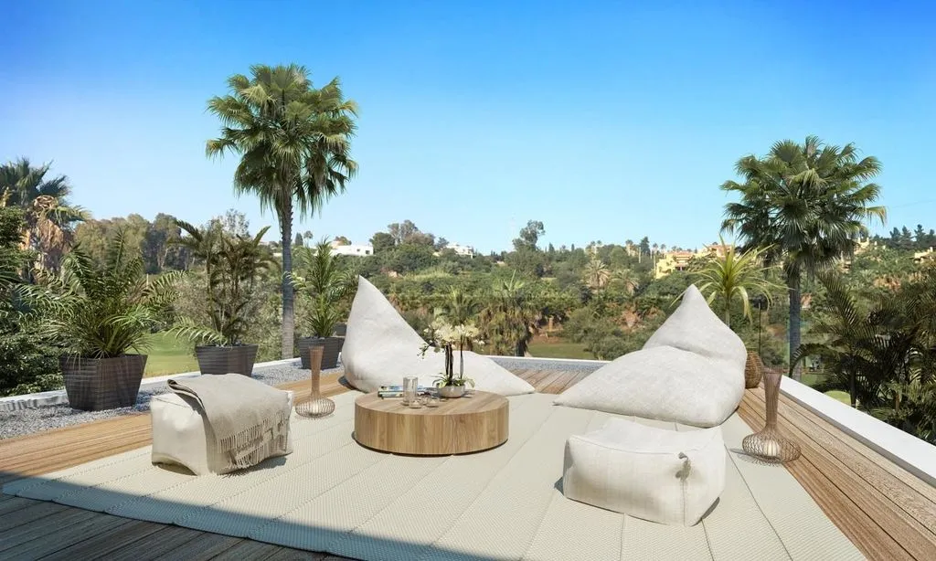 Terrass - Contemporary Villa Frontline Golf in Estepona