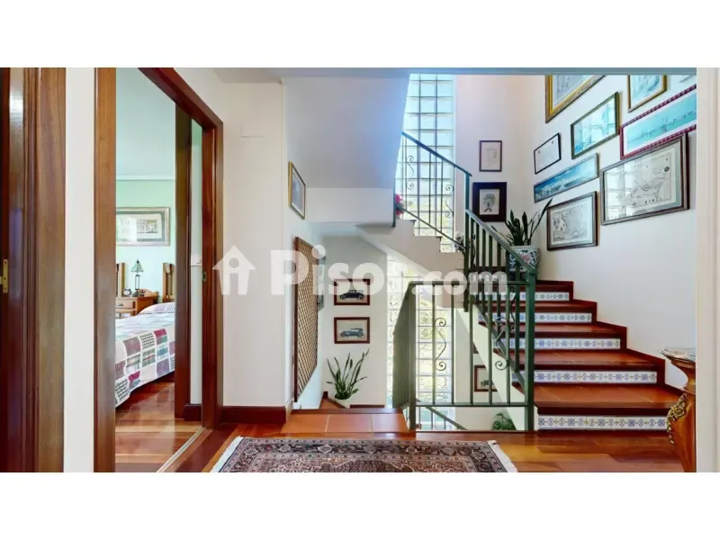 Rooms - Independent Villa with Private Pool in Gueñes