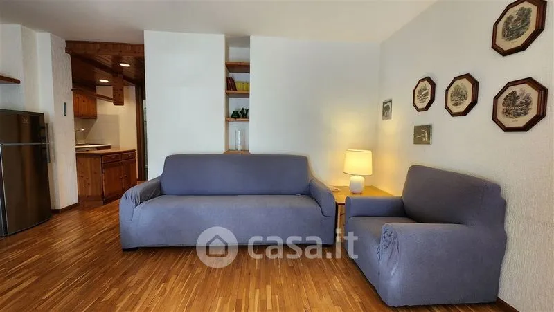 Elutuba - Central Bormio Apartment with Balcony