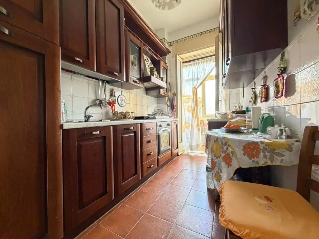 Kitchen - 2-Bedroom Apartment with Balcony in Palermo