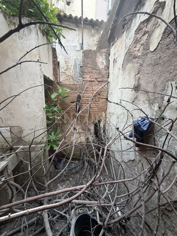 Aed - Rustic Property with Development Potential in Catania